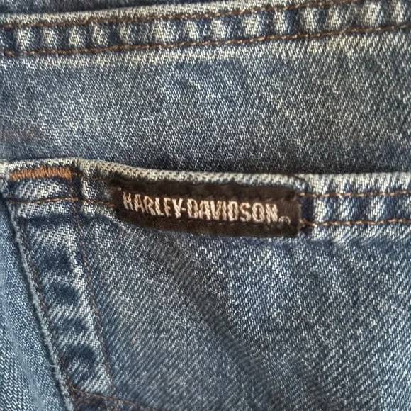 Harley Davidson 38x30 straight jeans wear on back hems - Picture 3 of 6